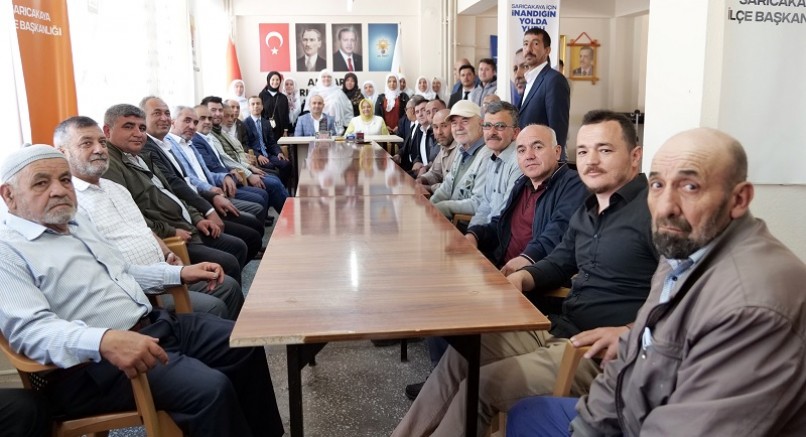 AK Parti İl Teşkilatı Sarıcakaya ve Mihalgazi'yi ziyaret etti