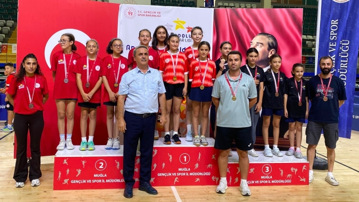 Eskişehir'in masa tenisi takımları ANALİG Türkiye Şampiyonası'na yükseldi