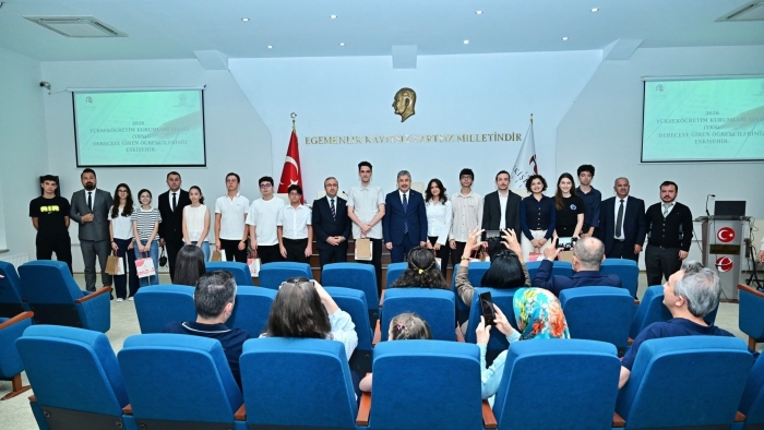Eskişehir’in gurur tablosu: YKS’de derece, LGS’de tam puan