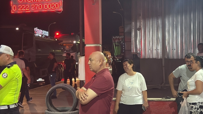 Baksan’daki yangını gözyaşlarıyla izledi