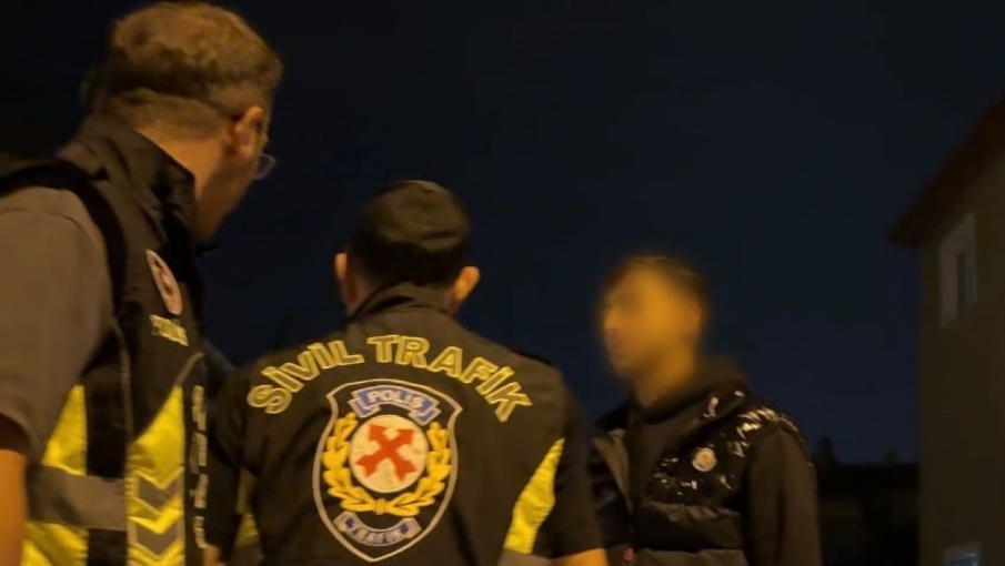 Eskişehir’de polisten kaçan motosikletliye 200 bin TL ceza