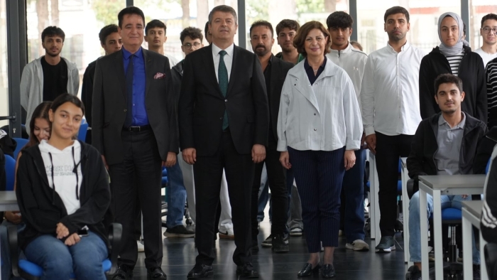 Eskişehir’in adı Adıyaman’da yaşayacak: Ünlüce açılış için gitti