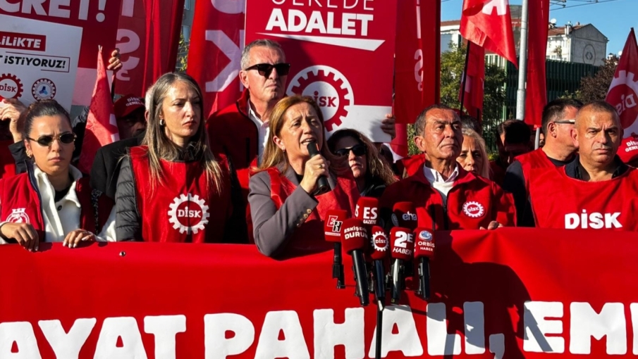 DİSK Genel Başkanı Arzu Çerkezoğlu Eskişehir’den seslendi: Ülkemiz yoksul olduğu için geçinemiyoruz