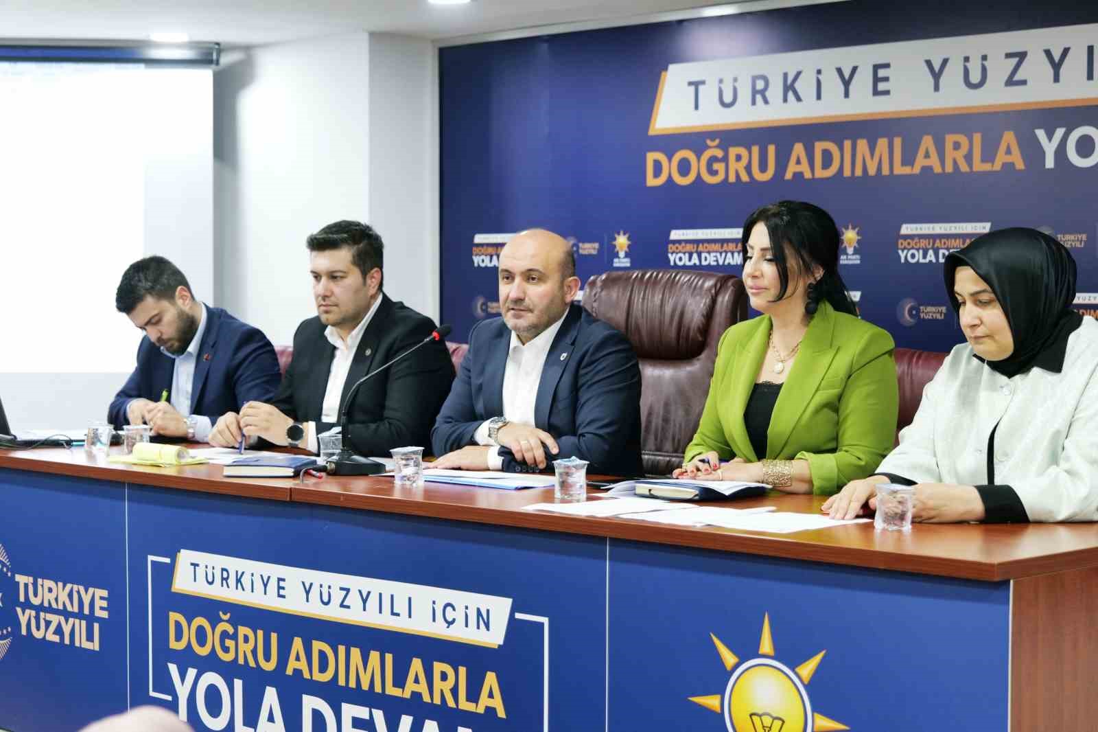 3 Kademe İlçe Başkanları ve İlçe Koordinatörleri Birim Toplantısı gerçekleştirdi