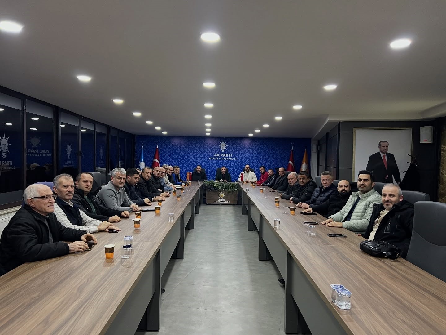 AK Parti Bilecikte haftalık il yönetim kurulu toplantısı yapıldı