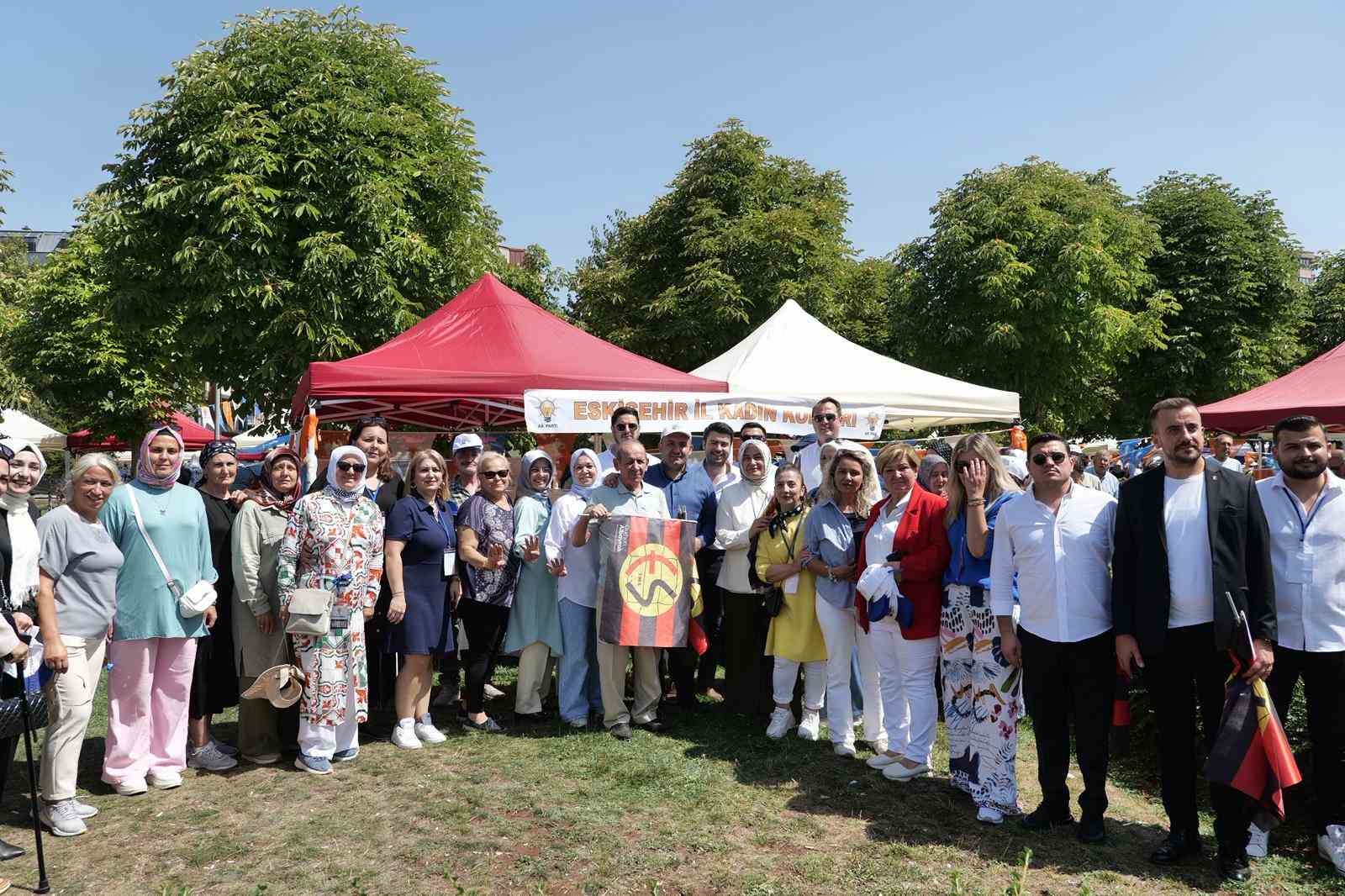 AK Partinin 24. kuruluş yıl dönümü sebebiyle piknik düzenlendi