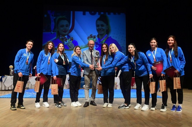 Anadolu Üniversitesi sporda zirvede
