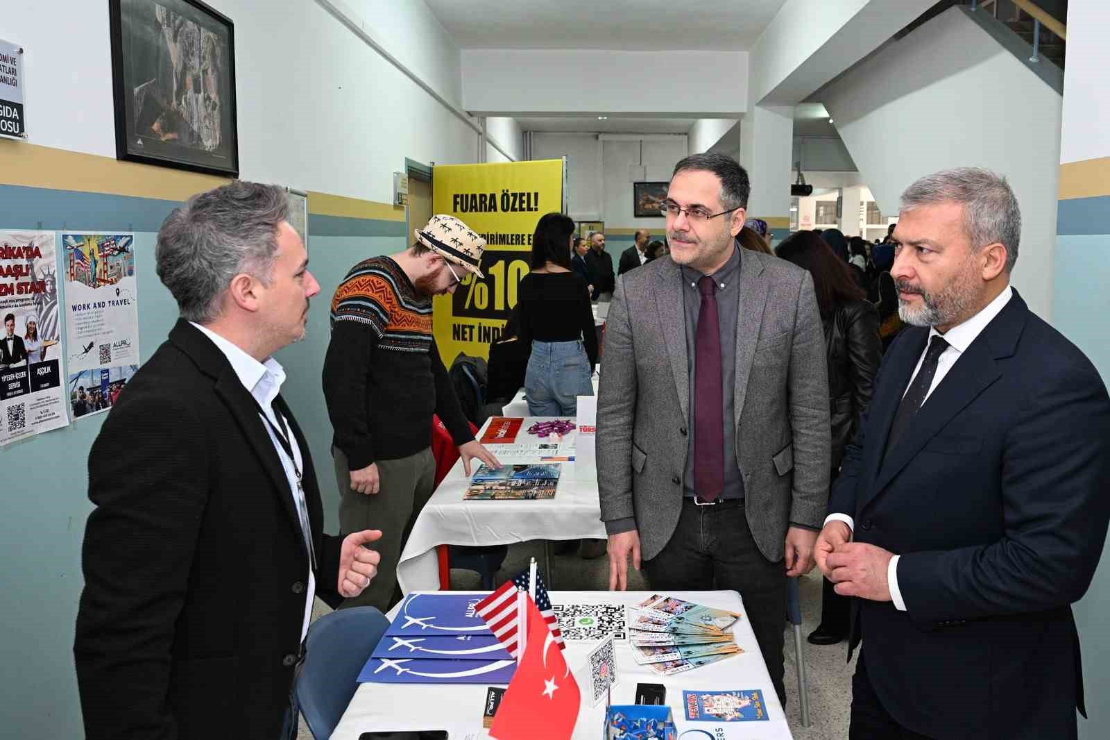 Anadolu Üniversitesi Turizm Fakültesi 7. Kariyer Günü gerçekleştirildi