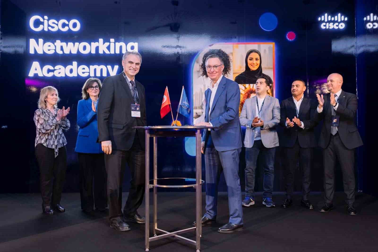 Anadolu Üniversitesinden Gelenekten Geleceğe Siber Güvenlik Köprüsü