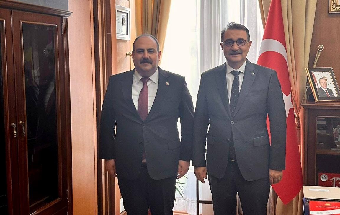 Başkan Hamamcı, Milletvekili Dönmez'i ziyaret etti