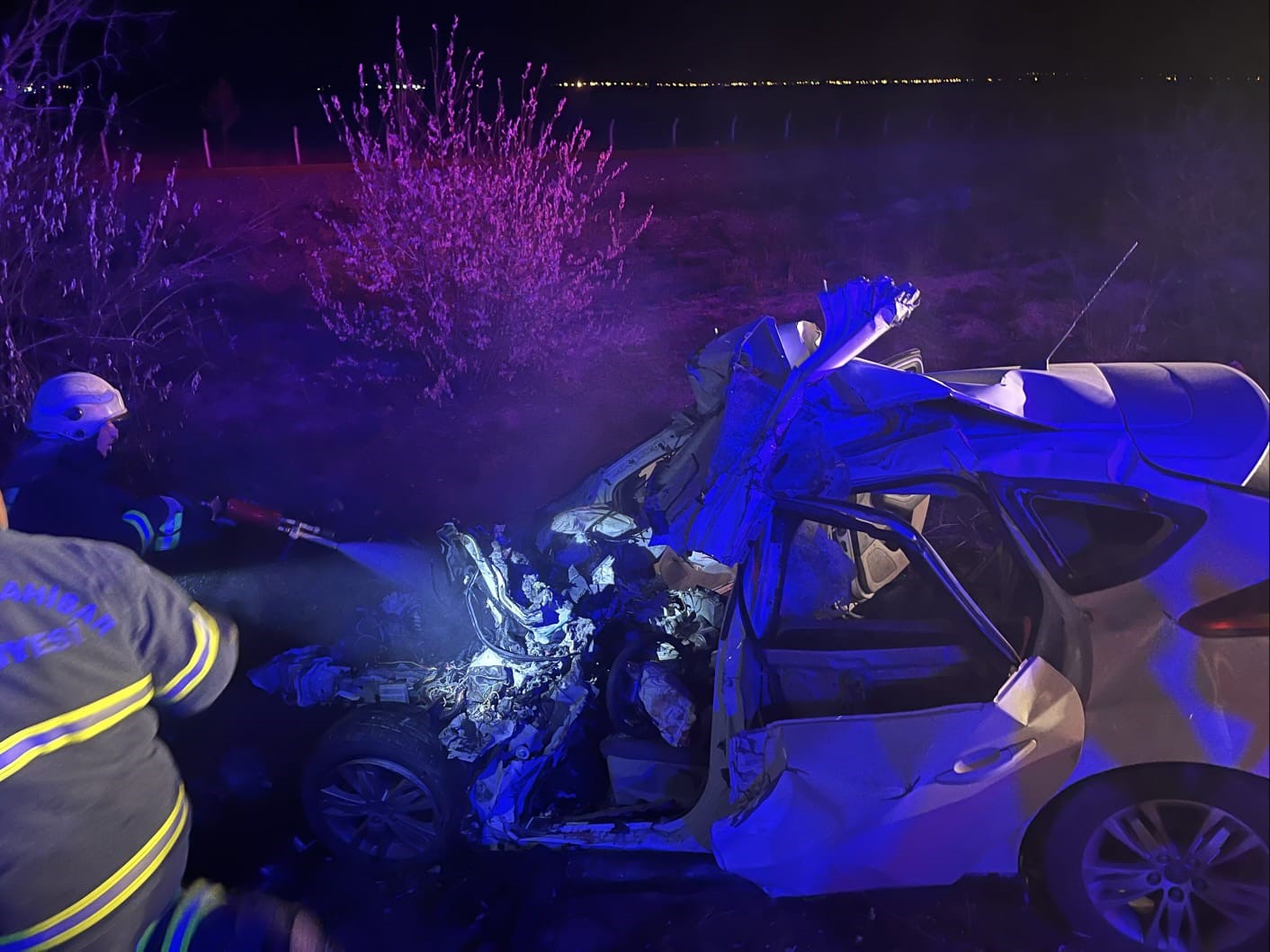 Beton mikserine çarpan sürücü hayatını kaybetti