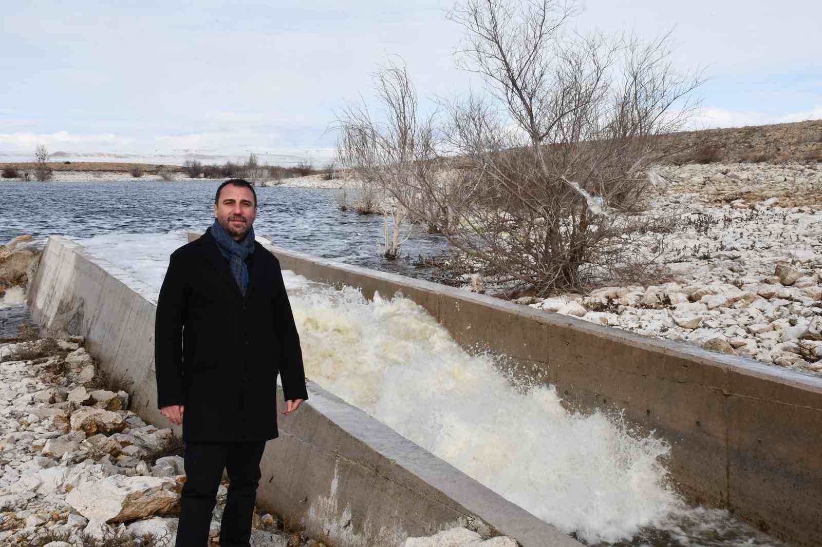 Beylikova Barajında su depolama çalışmaları devam ediyor