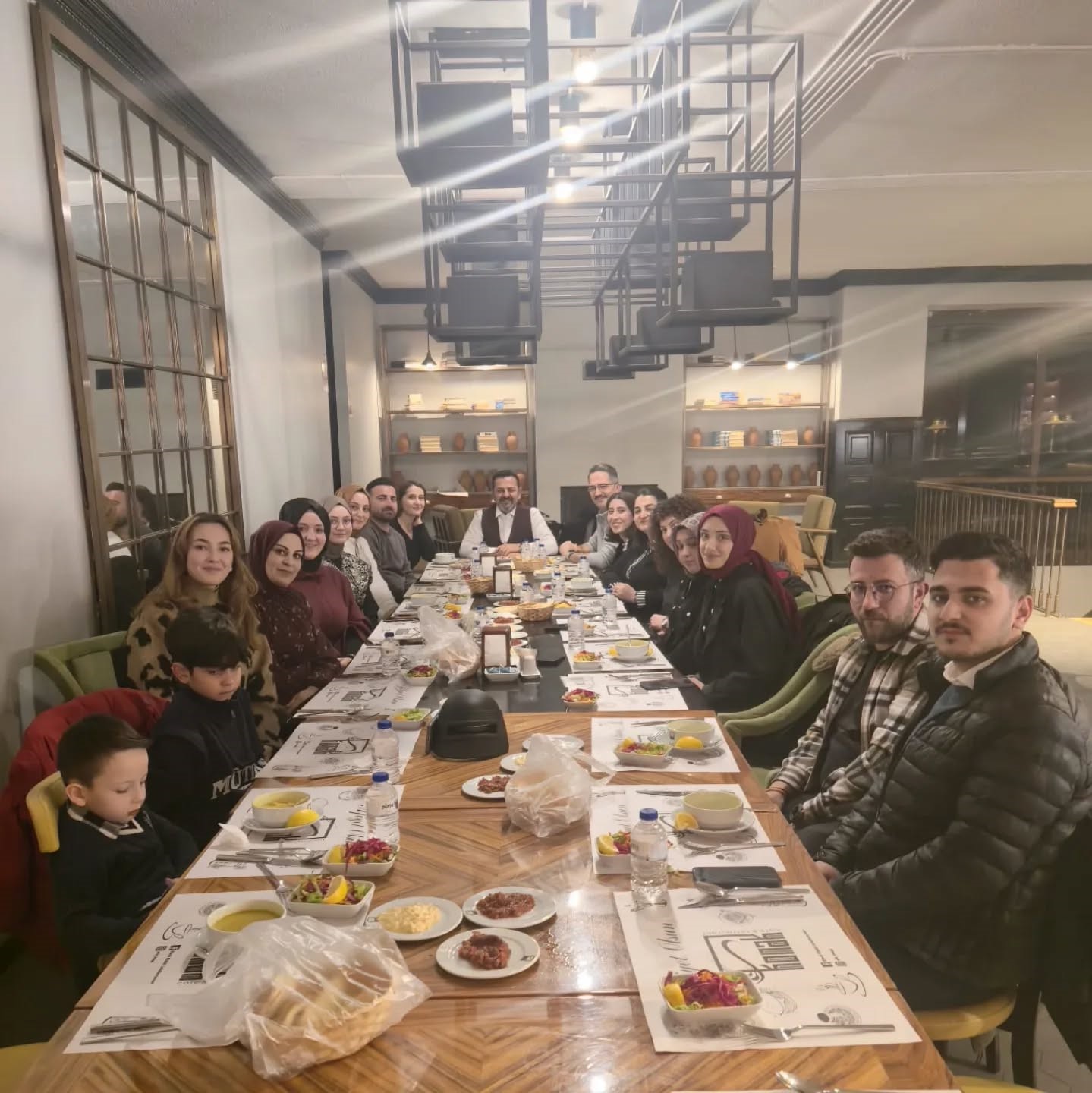 Bilecikte Aile ve Sosyal Hizmetler personeline motivasyon yemeği