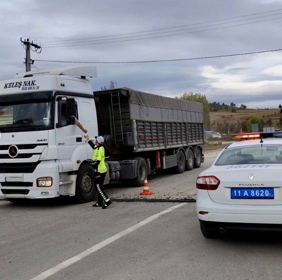 Bilecik'te düzensiz göçle mücadeleye yönelik huzur uygulaması