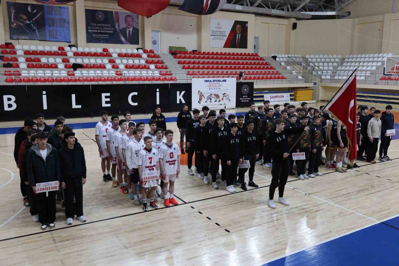 Bilecikte gençler basketbol müsabakaları başladı