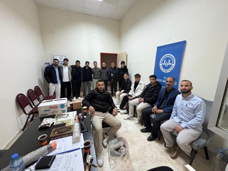 Bilecikte İl Müftüsü Dilek üniversiteli gençlerle bir araya geldi
