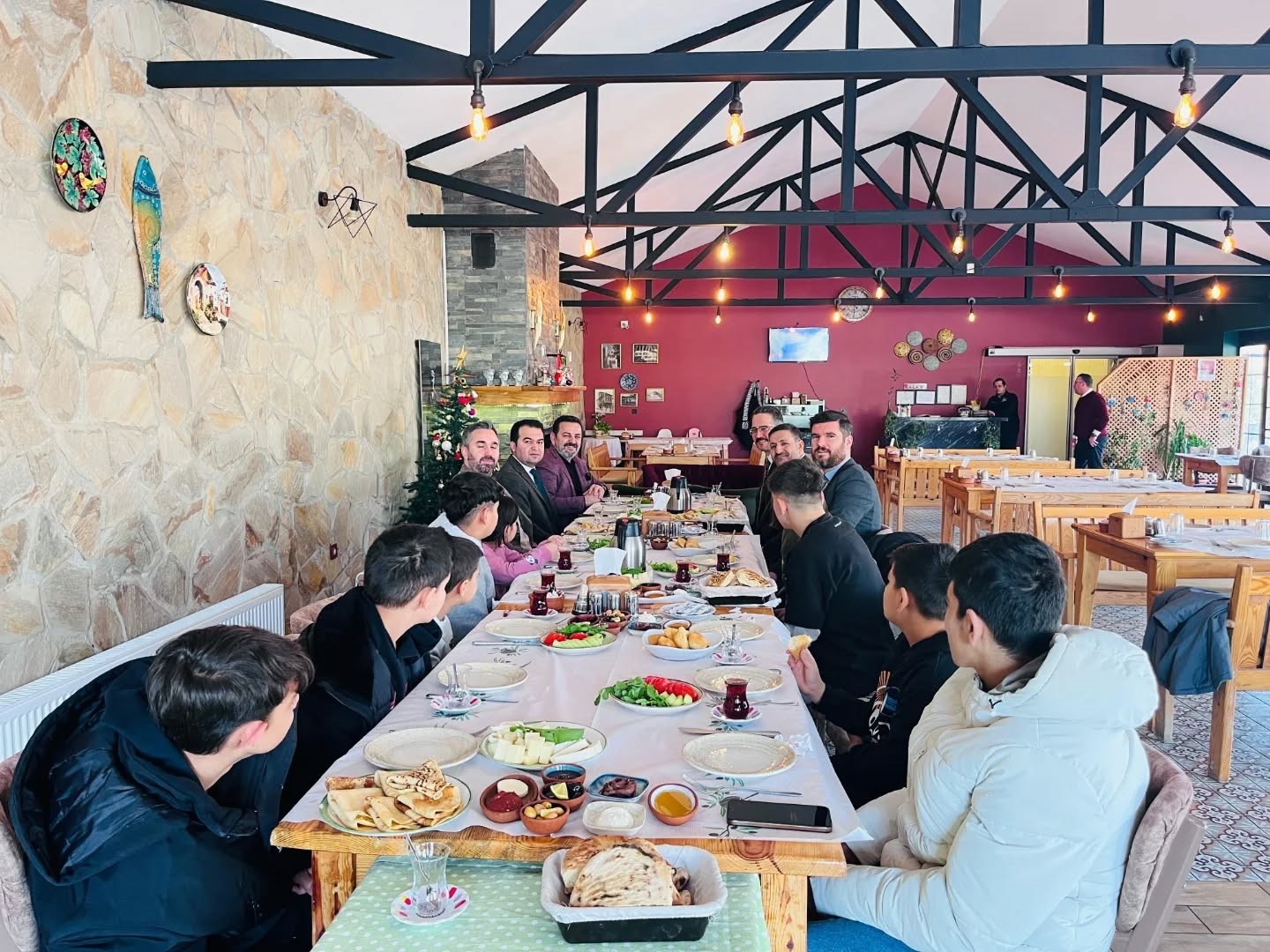 Bilecikte koruma altındaki kardeşler aile bağlarını güçlendirmek için buluştu