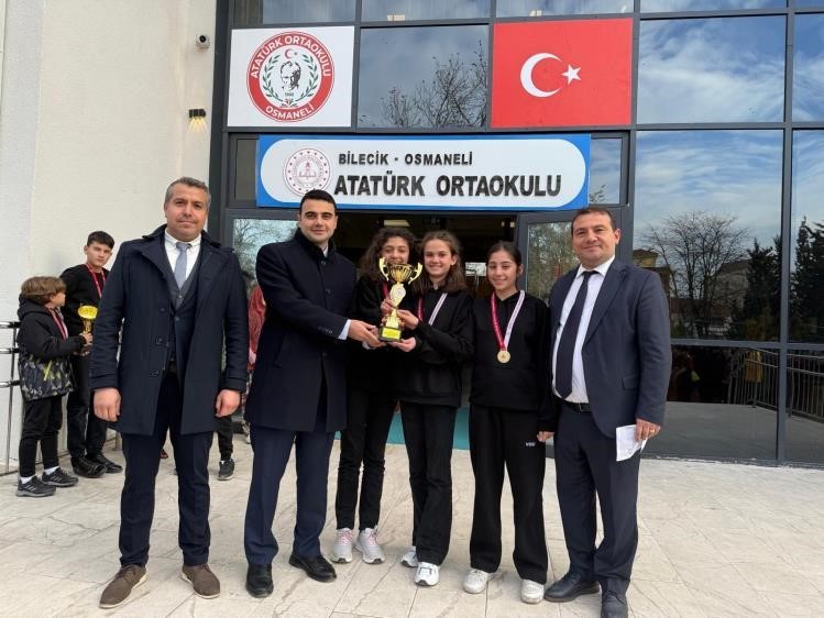 Bilecikte okul sporlarında masa tenisi başarısı