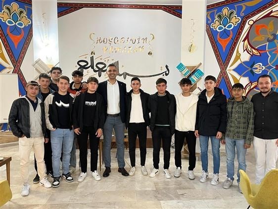 Diyanet Gençlik Merkezinde söyleşiler devam ediyor