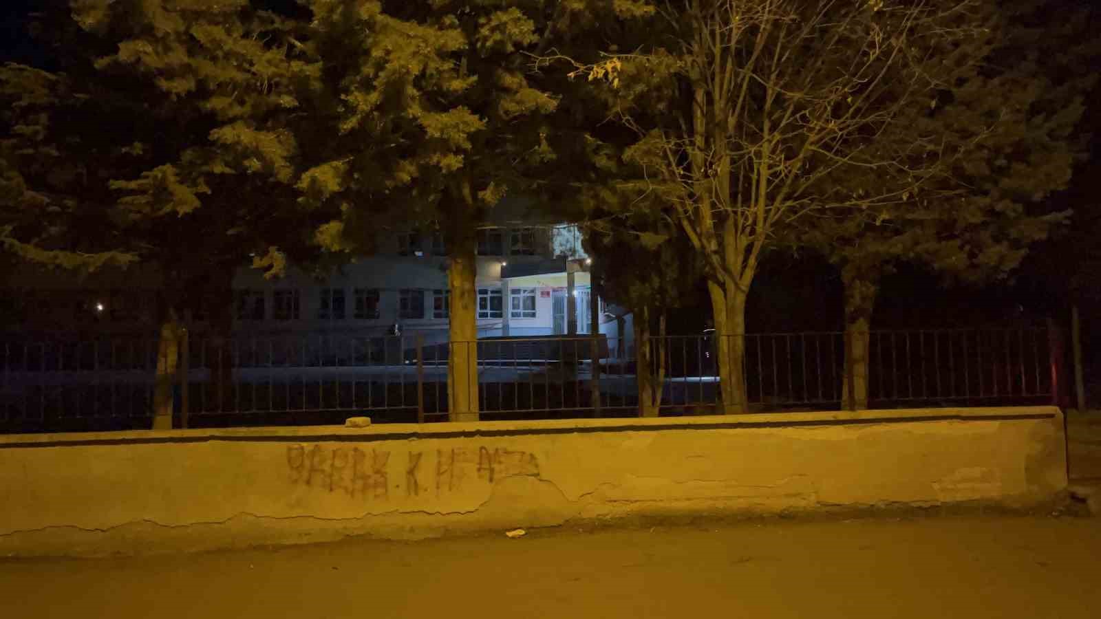 Eskişehir'de babayı darbedip oğlunu bıçaklayan 3 şahıs tutuklandı