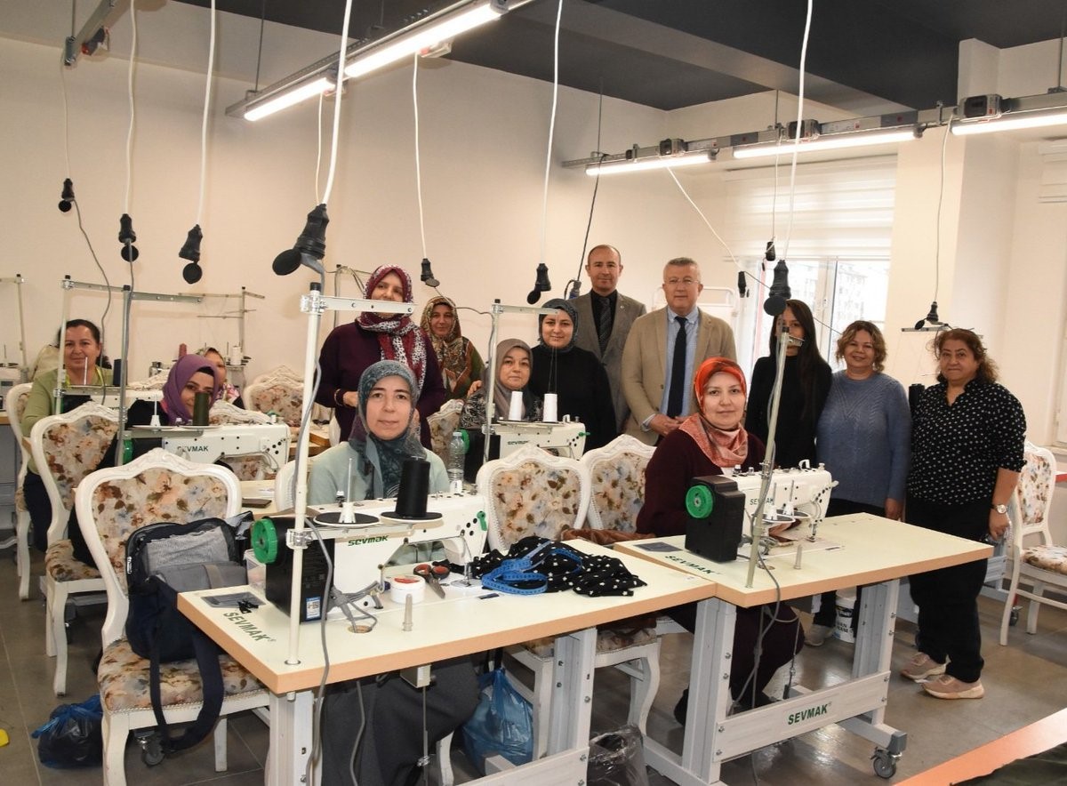 Eskişehirde Hayat Boyu Öğrenme Çalışmaları yerinde incelendi