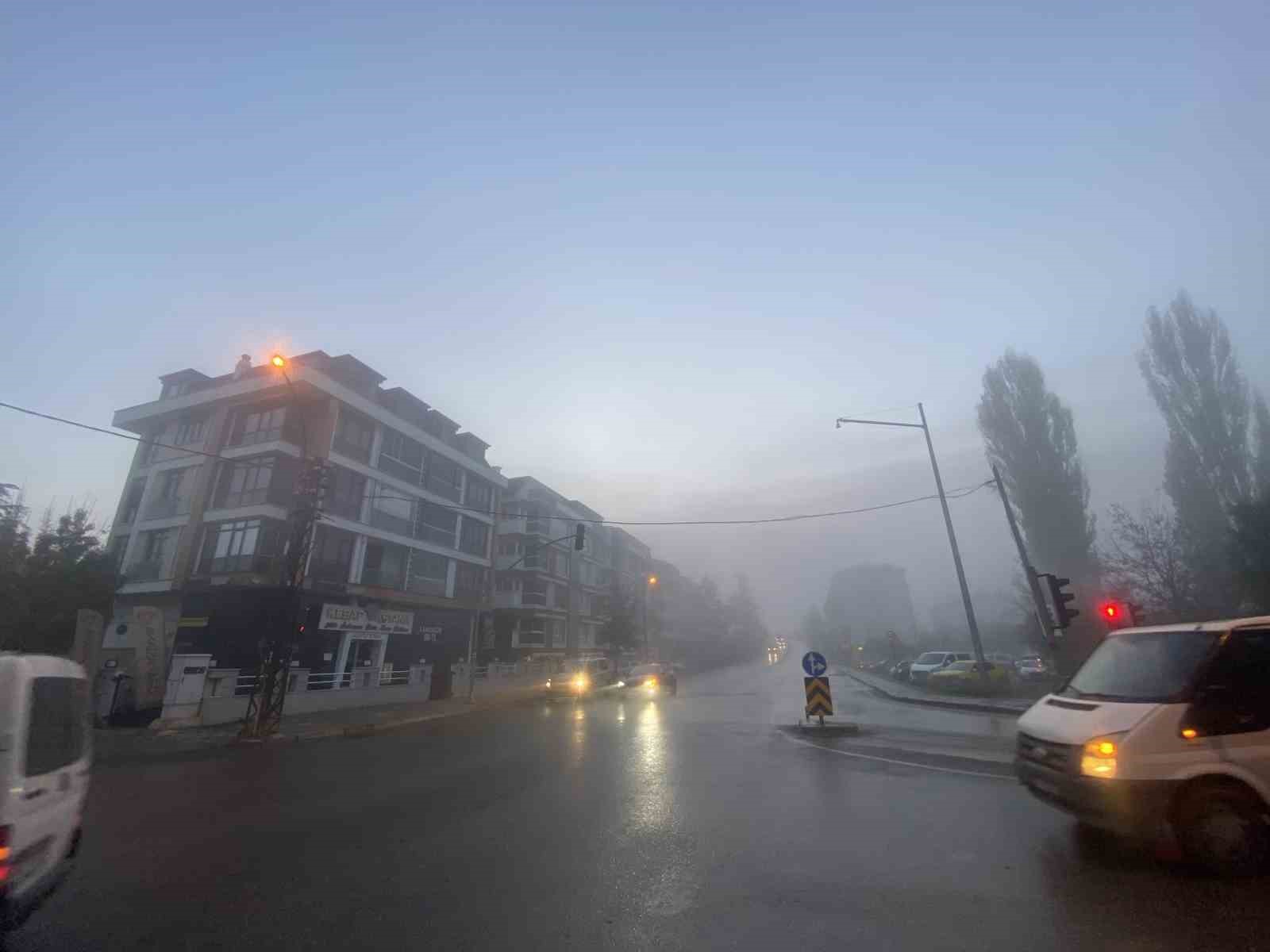 Eskişehirde sis etkili oldu