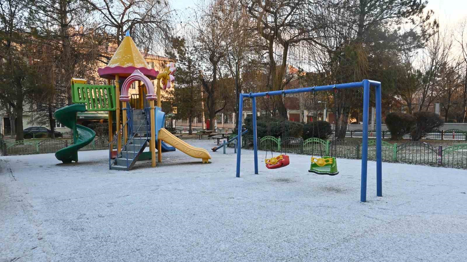 Eskişehirin yüksek kesimleri eksi 5 dereceyi gördü