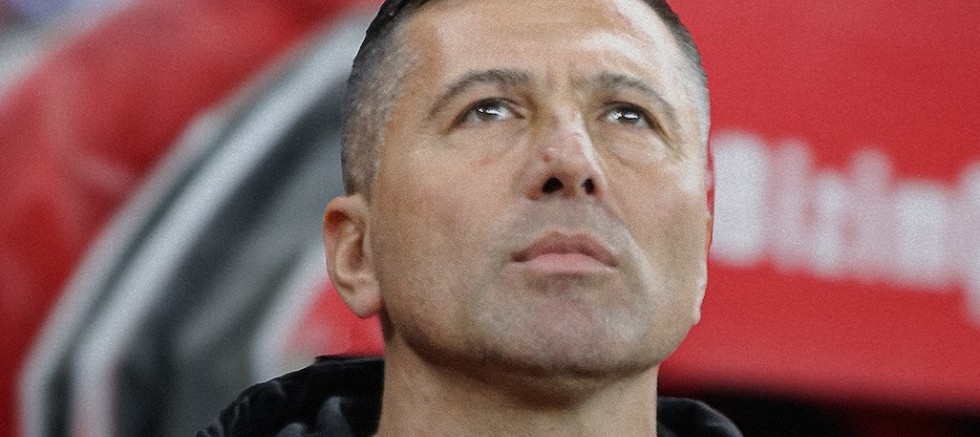 Eskişehirspor teknik adamıyla vedalaştı