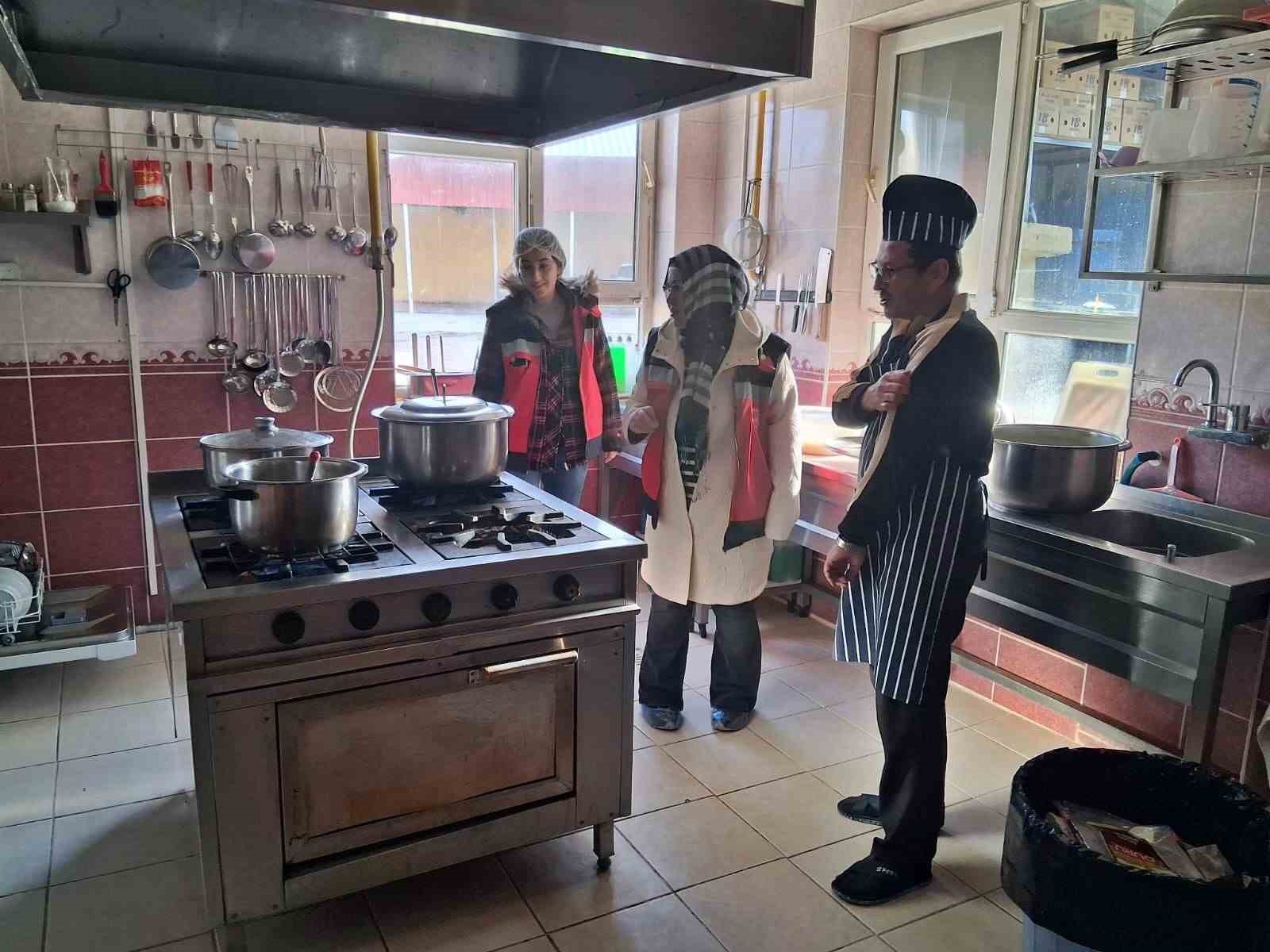 Gedizde gıda işletmelerine yönelik denetimler sürüyor