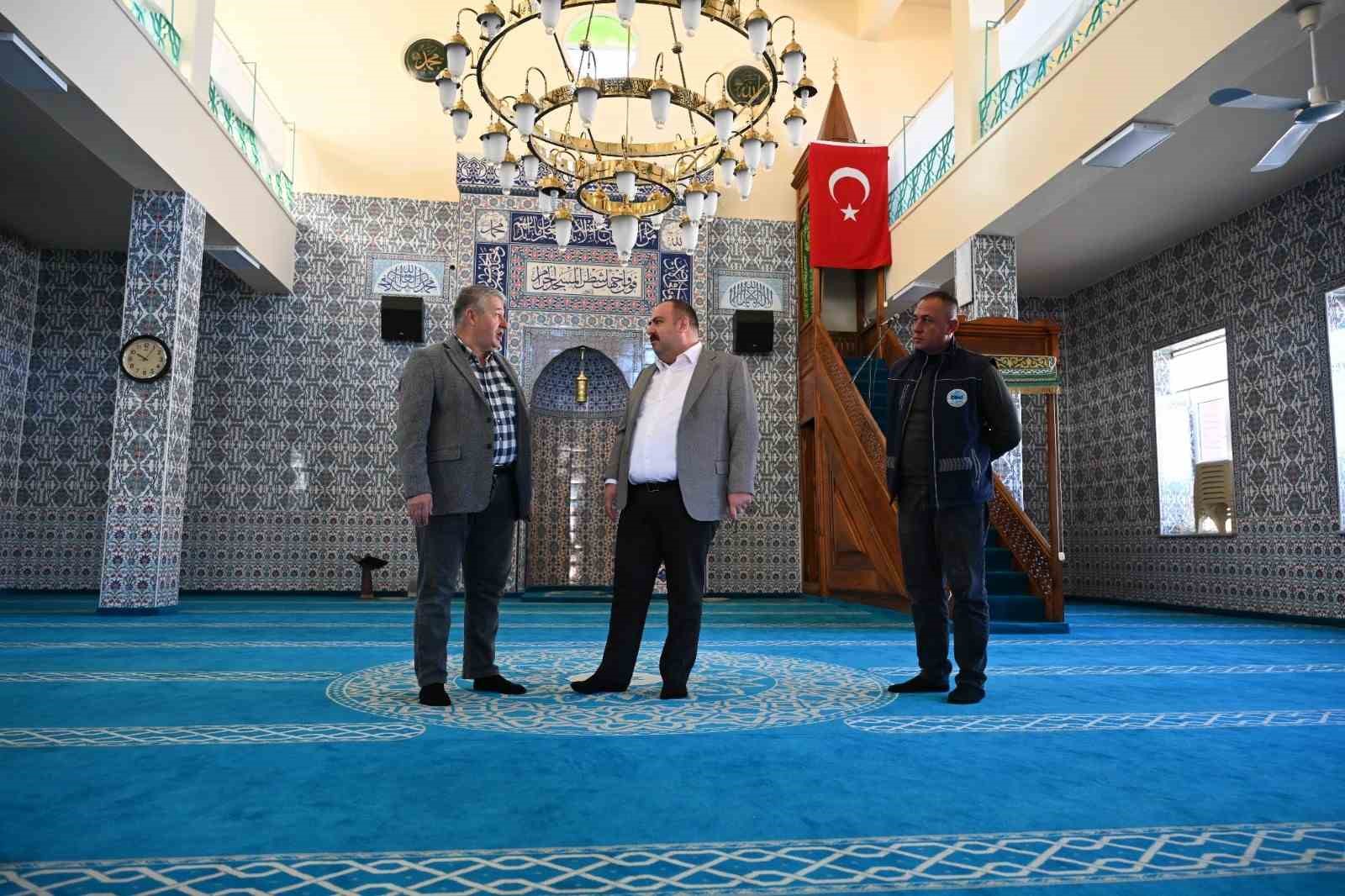 İnönü'deki İsmetpaşa Camii belediye ve hayırseverlerin desteğiyle yenilendi