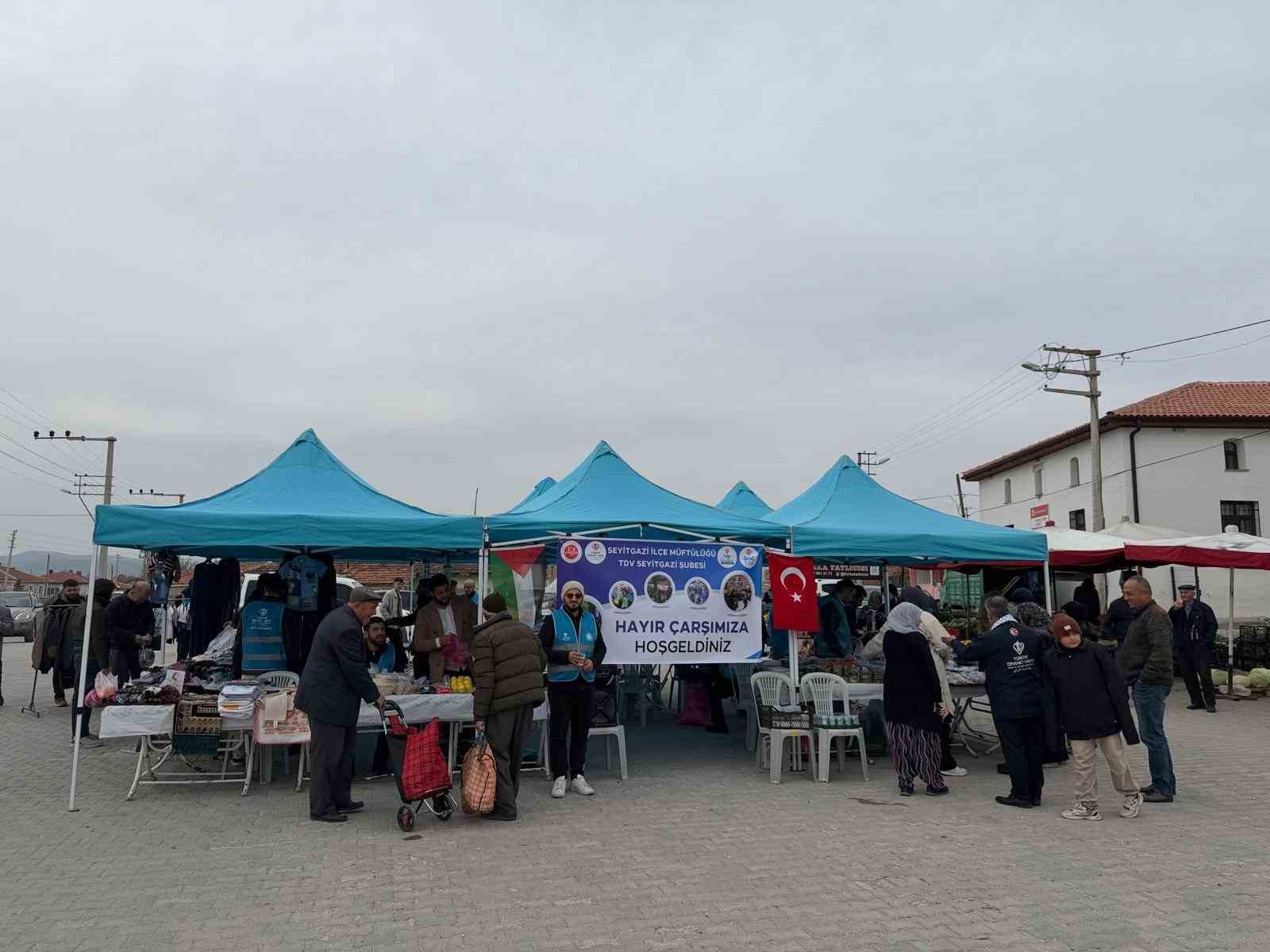 Kırka'da geliri Gazze'ye ulaştırmak amacı ile hayır çarşısı açıldı