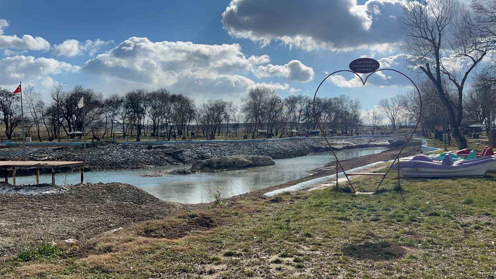 Kuruyan Sakarya Nehrinin doğduğu nokta da DSİnin çalışmaları devam ediyor