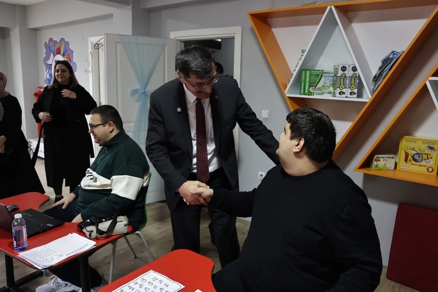 Kütahya Belediyesinden otizmli bireylere destek