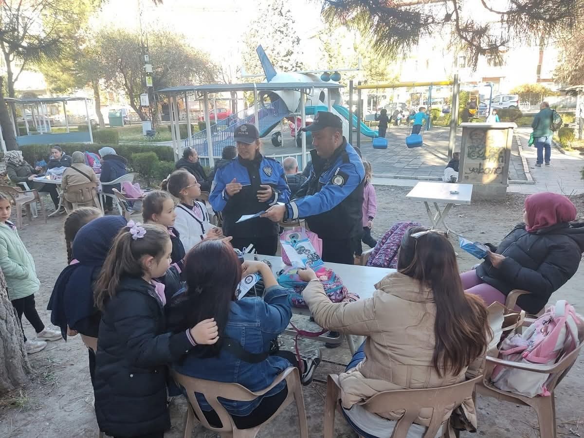 Kütahya İl Emniyet Müdürlüğünden Güvenli Eğitim çalışması