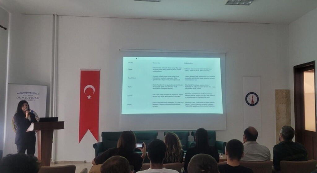 Kütahyada Roma Dönemi Şehirciliğinde Anadoluda Tiyatro ve Stadion İlişkisi konulu konferans