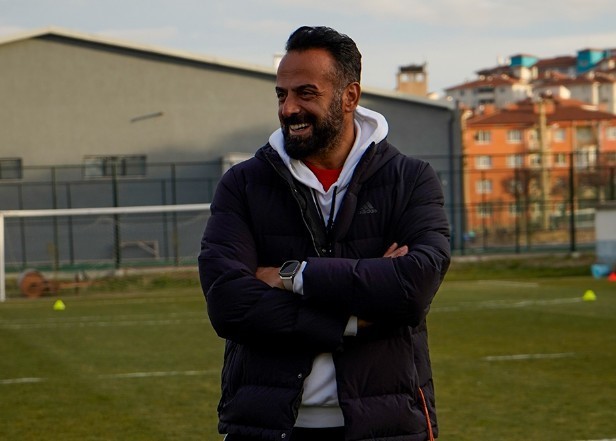 Kütahyaspor'da teknik direktör İlker Avcıbay ile yollar ayrıldı