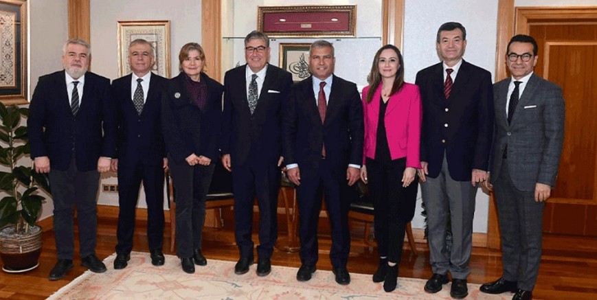 Sivrihisar Eğitim Vakfından Rektör Adıgüzel'e ziyaret