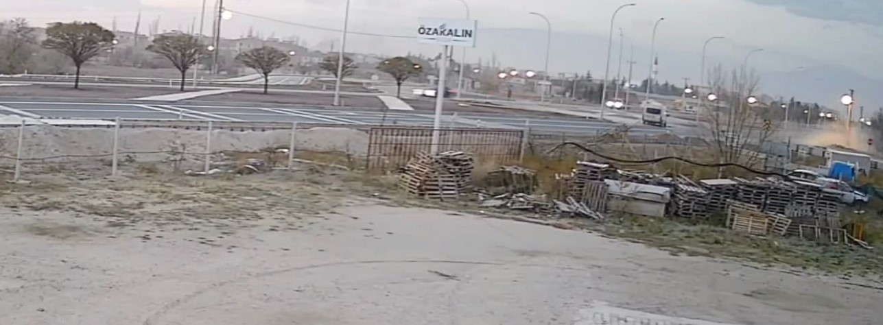 18 kişinin yaralandığı kaza güvenlik kamerasında