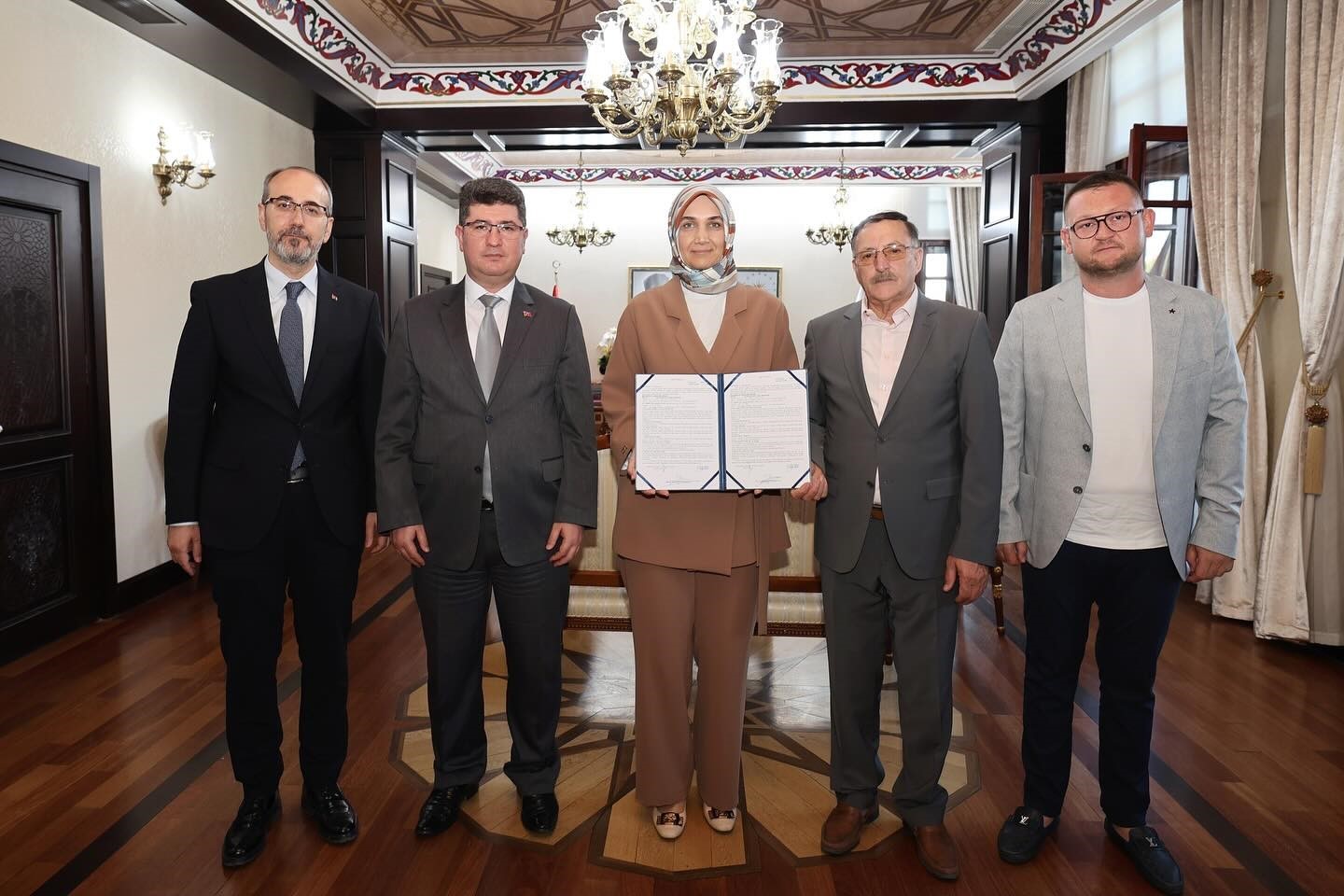 Afyonkarahisar Devlet Hastanesine Tüp Bebek Merkezi müjdesi