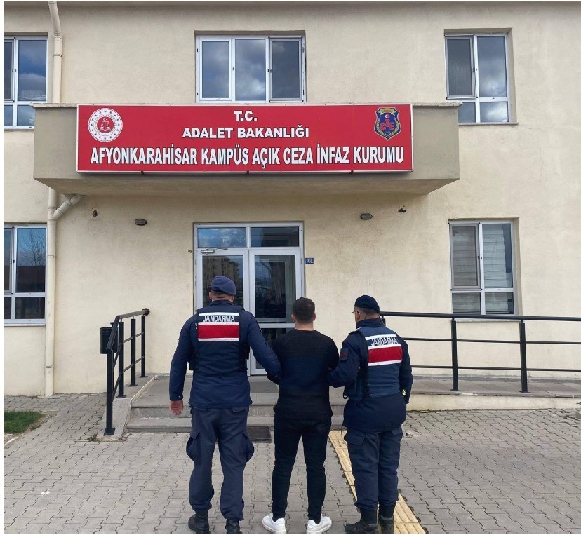 Haklarında kesinleşmiş hapis cezası bulunan 3 kaçak yakalandı