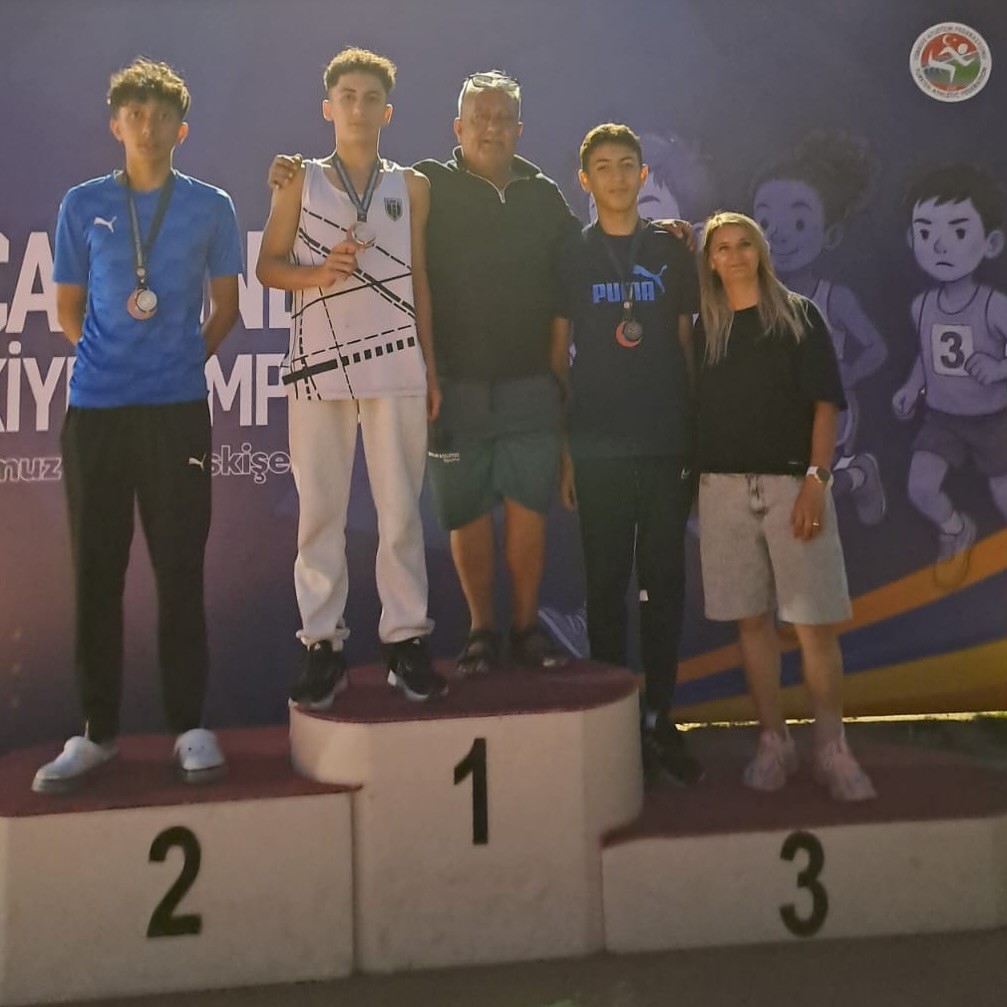 Afyonkarahisarlı Genç Sporculardan gurur veren başarı