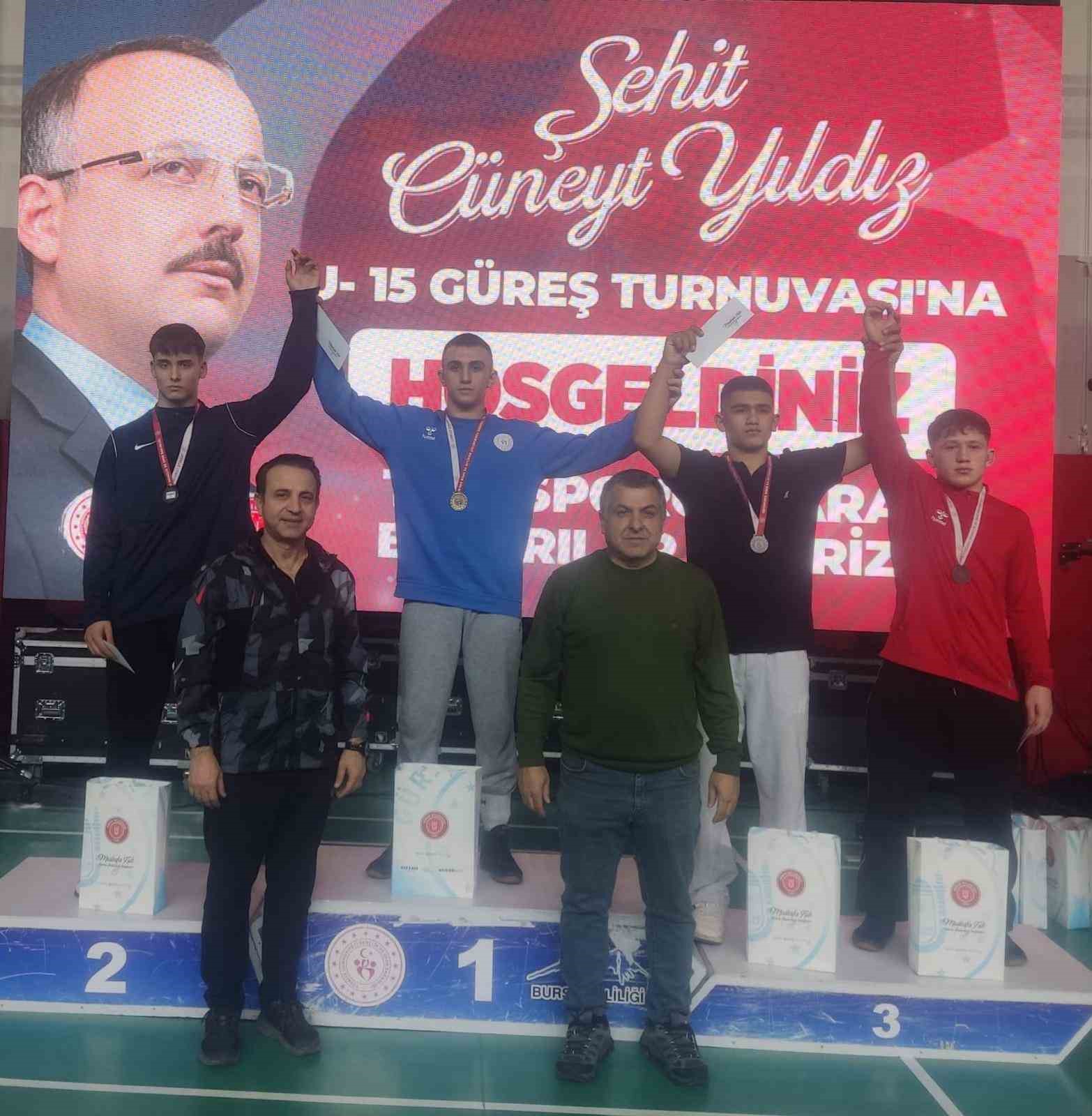 Afyonkarahisarlı sporcudan turnuvada büyük başarı