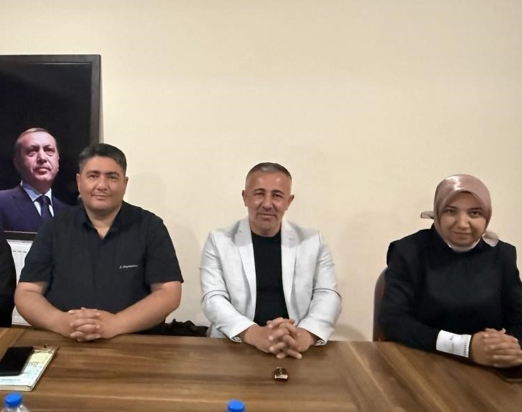 AK Parti Bilecik teşkilatı Söğütte toplandı