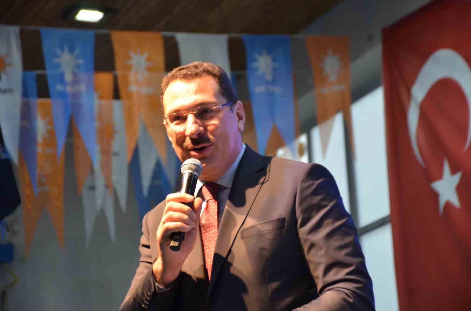 Pres makinelerinde cezaevlerinde işkencelerle on binlerce kişi ölmüş
