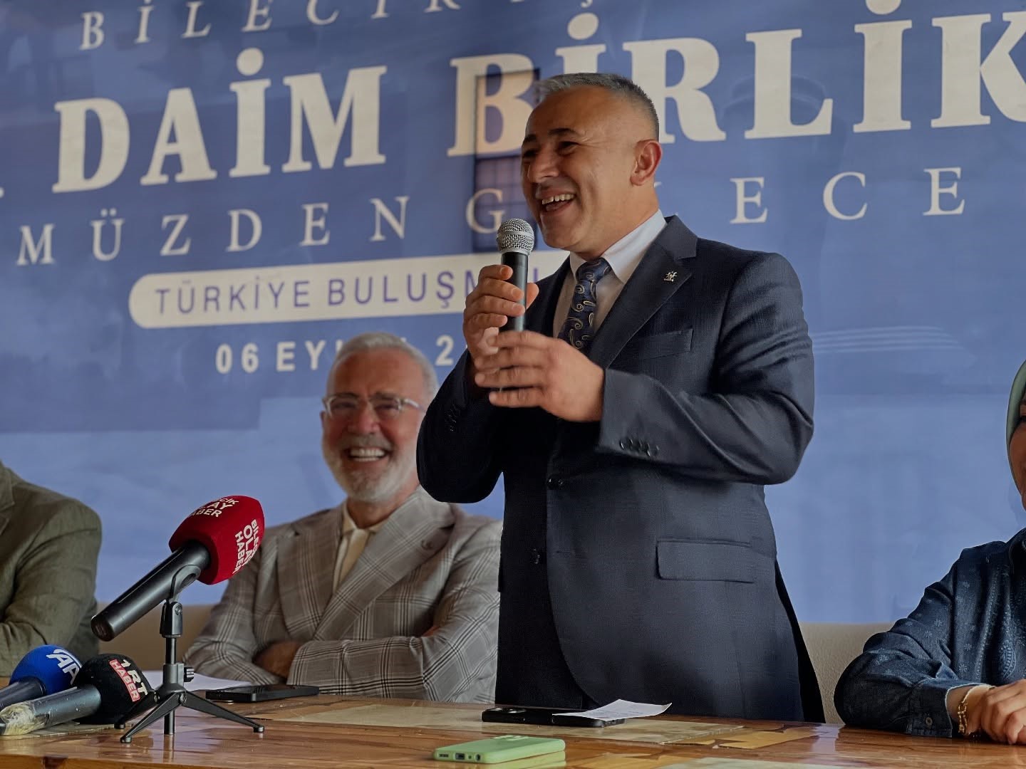 AK Partili milletvekilleri Türkiye Yüzyılı Buluşmaları kapsamında Bilecike geldi