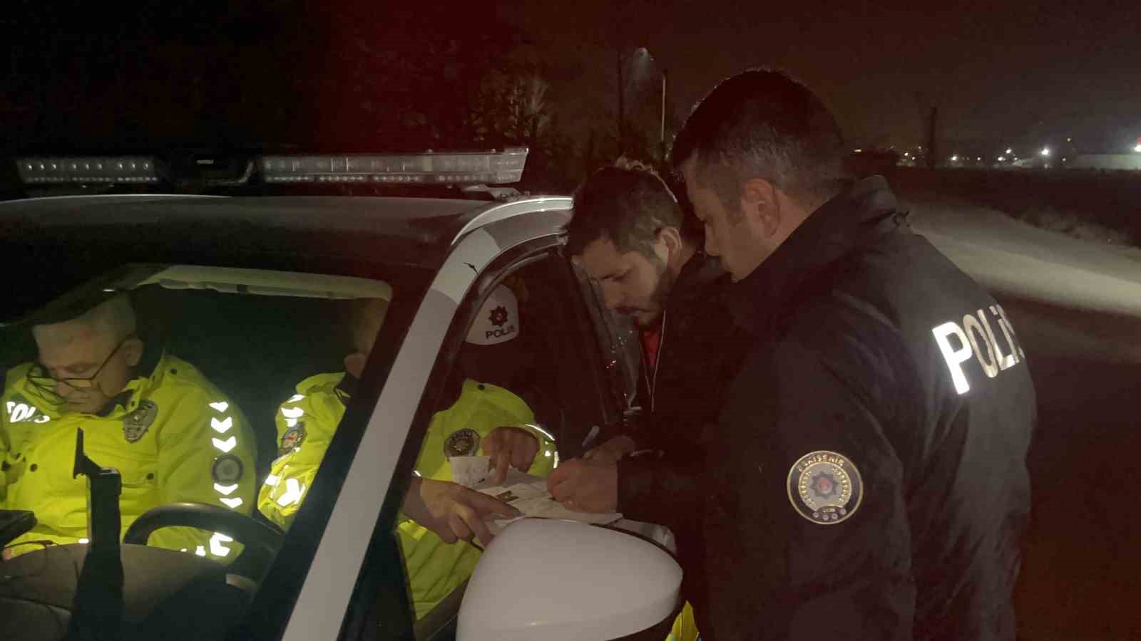 Alkolden 2 kez ehliyetini kaptıran sürücü kazada 3üncü kez yakalandı