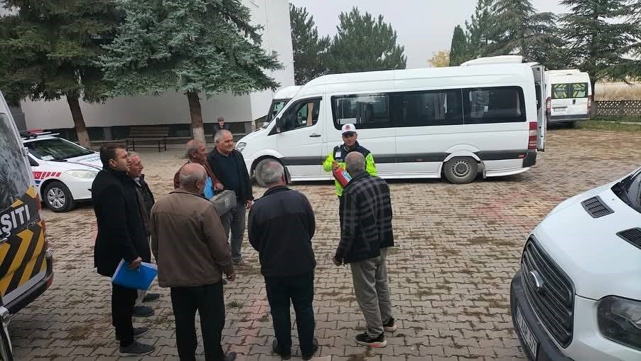 Altıntaşta öğrenci servislerinde denetim