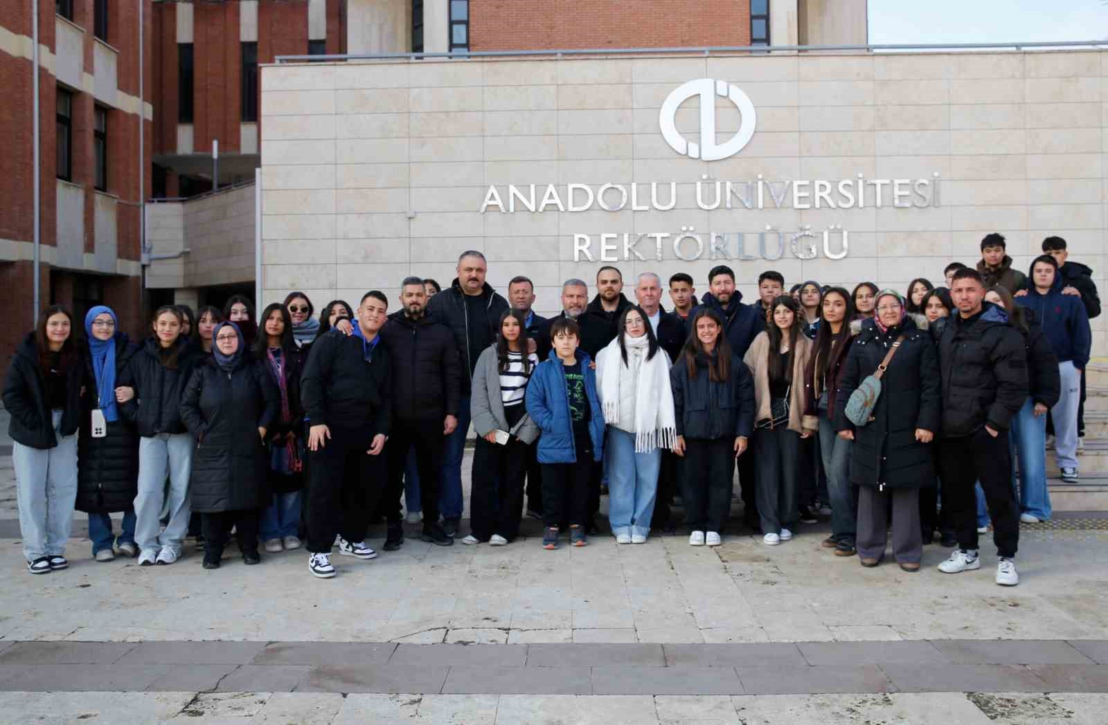 Anadolu Üniversitesi 2025te 27 bin aday öğrenciyi Eskişehir'de ağırladı