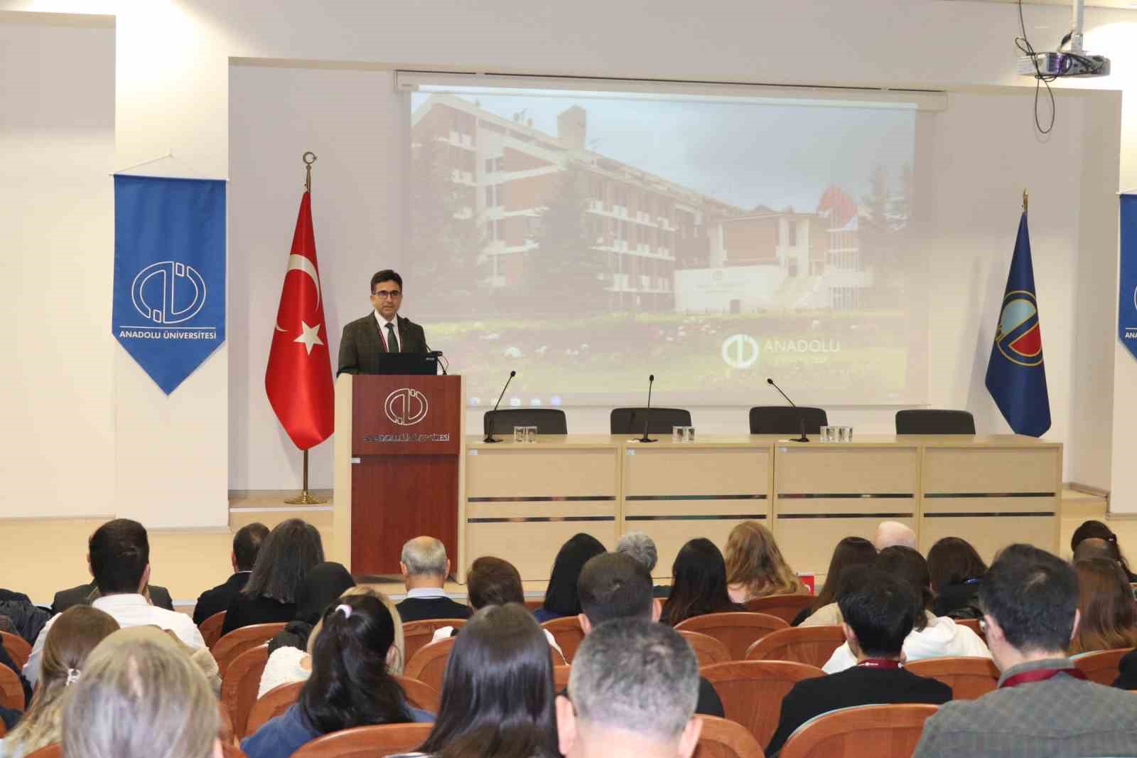 Eğitim Fakültesi Türkiye Yüzyılı Çalıştayına ev sahipliği yaptı