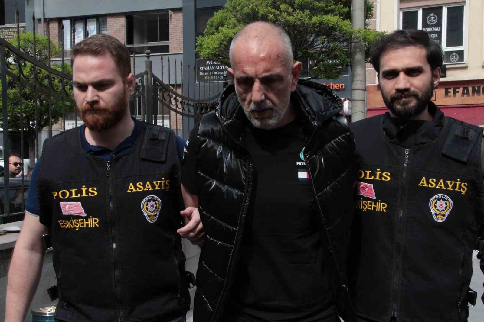 Arkadaşını baltayla öldüren şahıs hakkında 12-18 yıl hapis talebi